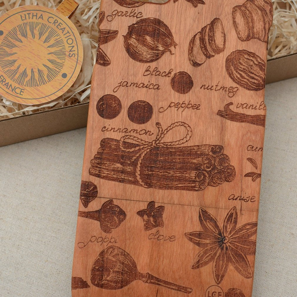 Wood Phone case Cinnamon design