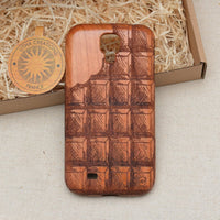 Wood phone case with chocolate bar engraving litha creations france
