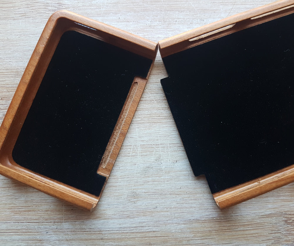 Personalized Custom Engraved Wood Phone Case Sony Xperia Z5 Z3 Z2 and Z5 mini Z3 mini Z1 mini - litha-creations-france